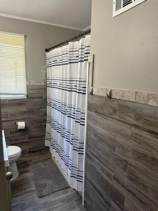 E, Memphis Home 5 Min From I240W מראה חיצוני תמונה